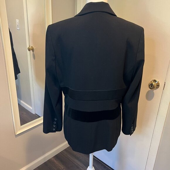 Apostrophe Essentials Black Blazer with velvet & satin detail, Size 16 - Picture 9 of 13